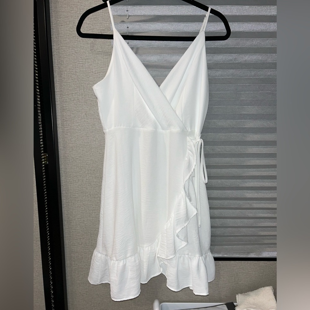 Altered State White Skinny strap Dress